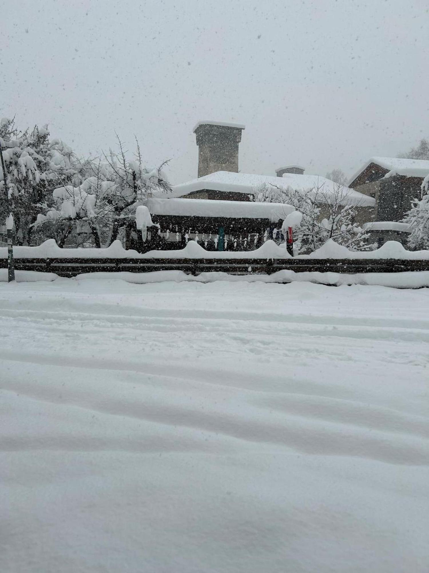Hotel Svanseti ميستيا المظهر الخارجي الصورة